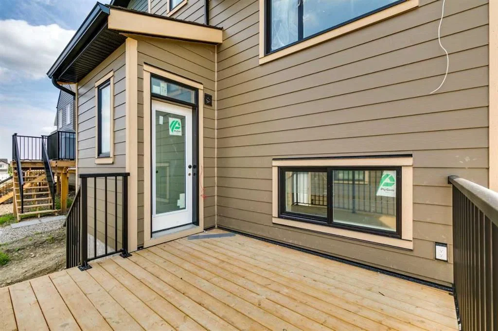 57 Bluerock Hill SW, Calgary — photo 5 of 7