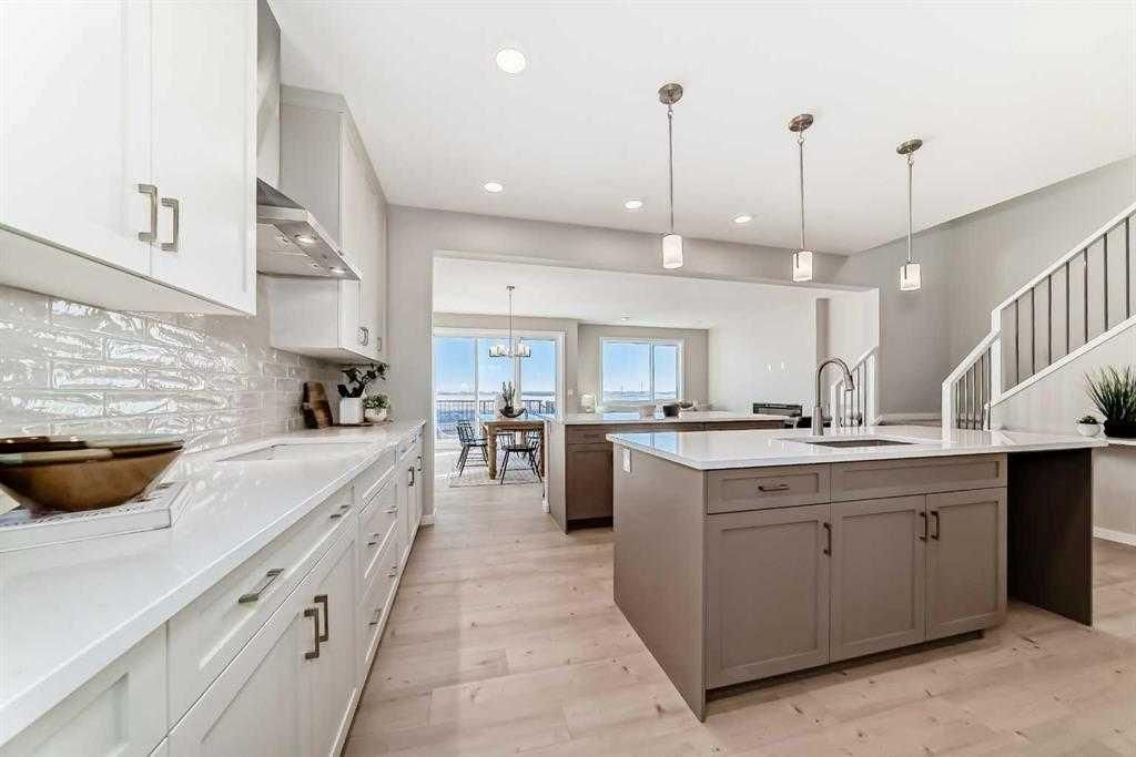 167 Mallard Heath SE, Calgary — photo 5 of 21