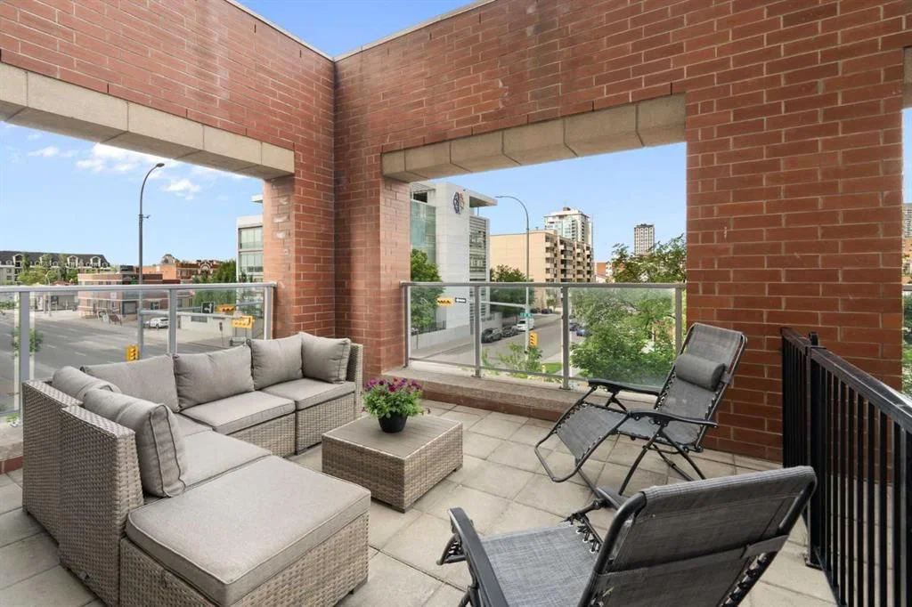 203, 1320 1 Street SE, Calgary — main listing photo
