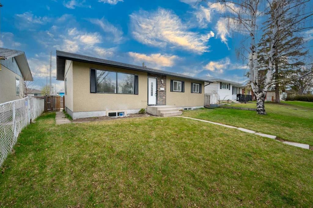 5023 Marlborough Drive NE, Calgary — photo 2 of 34