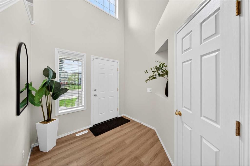 337 Citadel Drive NW, Calgary — photo 4 of 47
