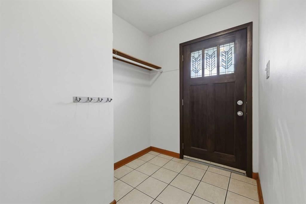 1159 Radnor Avenue NE, Calgary — photo 2 of 30