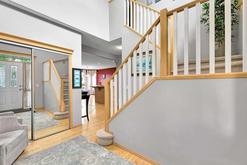 1448 Shannon Avenue SW, Calgary — photo 4 of 48