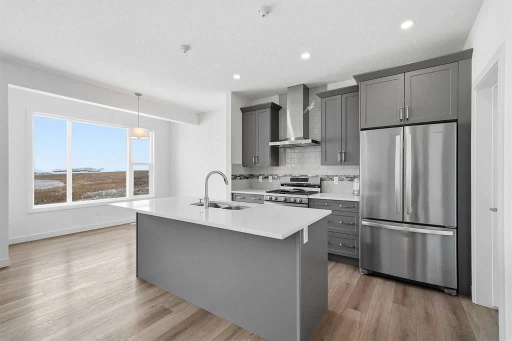 276 Belvedere Drive, Calgary — photo 2 of 50