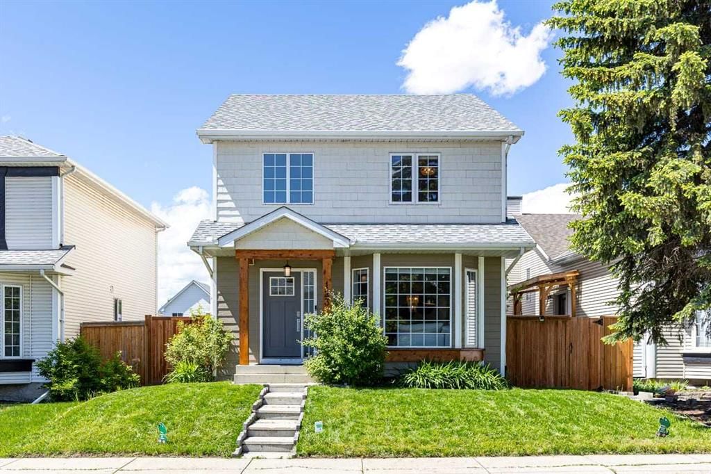 123 Mt Lorette Close SE, Calgary — main listing photo