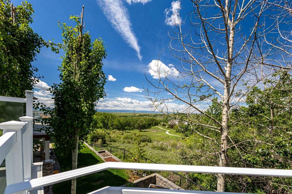 76 Rockywood Park NW, Calgary — main listing photo