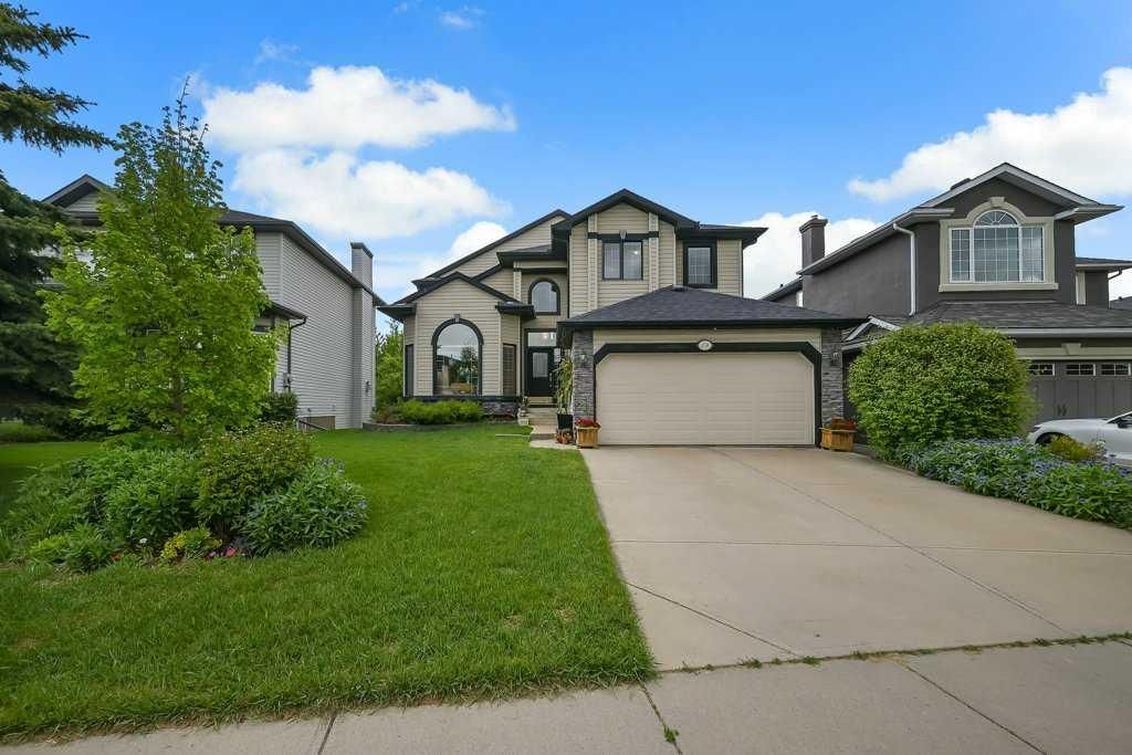 158 Valley Glen Heights NW, Calgary — main listing photo