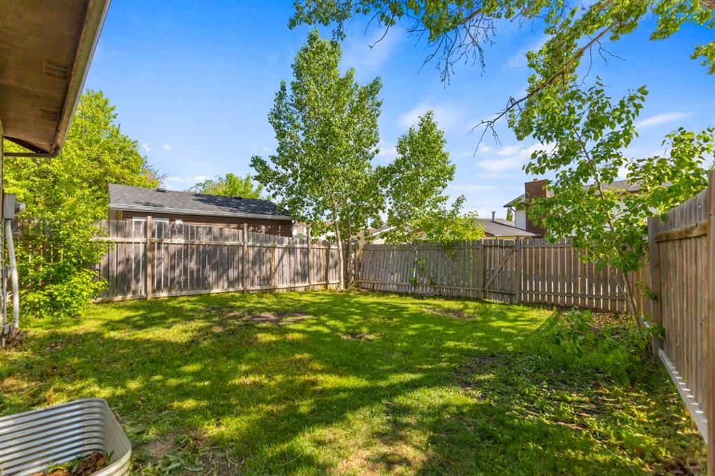 199 Templevale Road NE, Calgary — photo 5 of 33