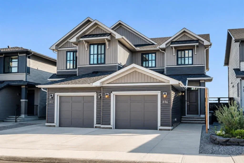836 Seton Circle SE, Calgary — main listing photo
