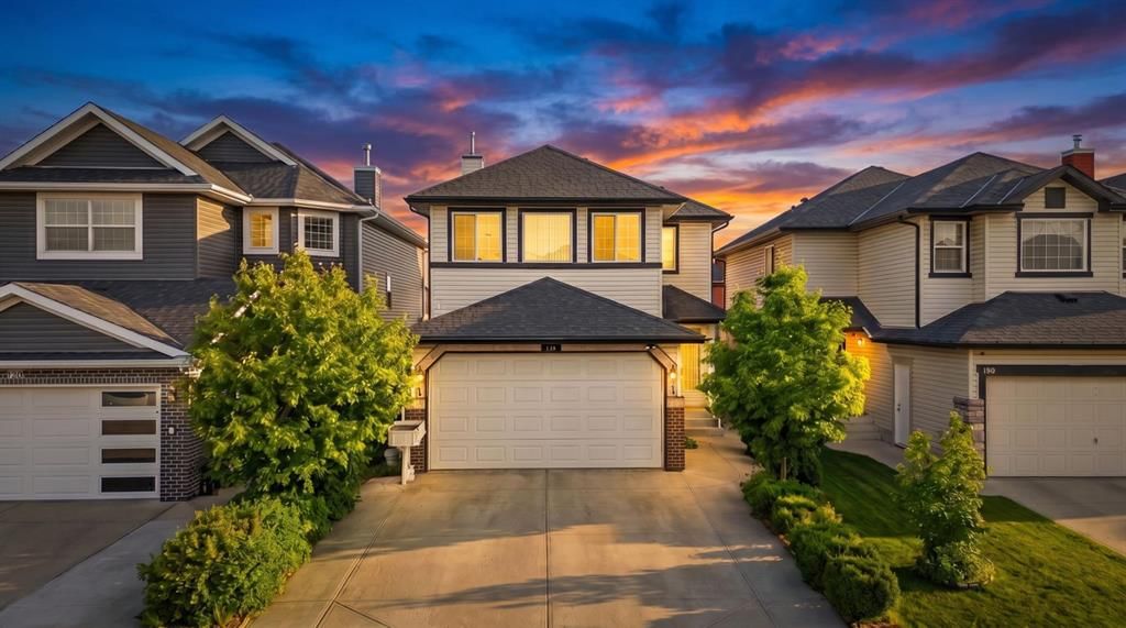 139 Saddlehorn Close NE, Calgary — main listing photo