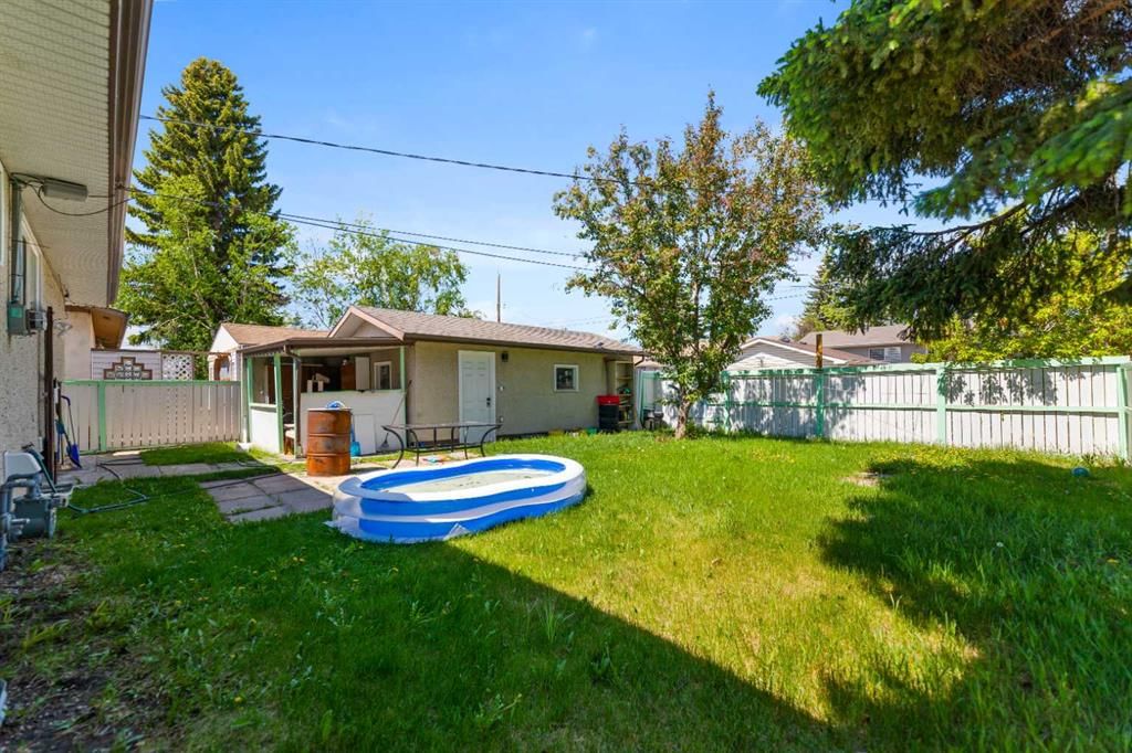 4140 Maryvale Drive NE, Calgary — photo 5 of 38