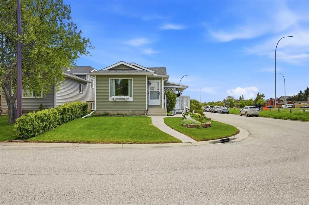 45 Taradale Close NE, Calgary — photo 2 of 46