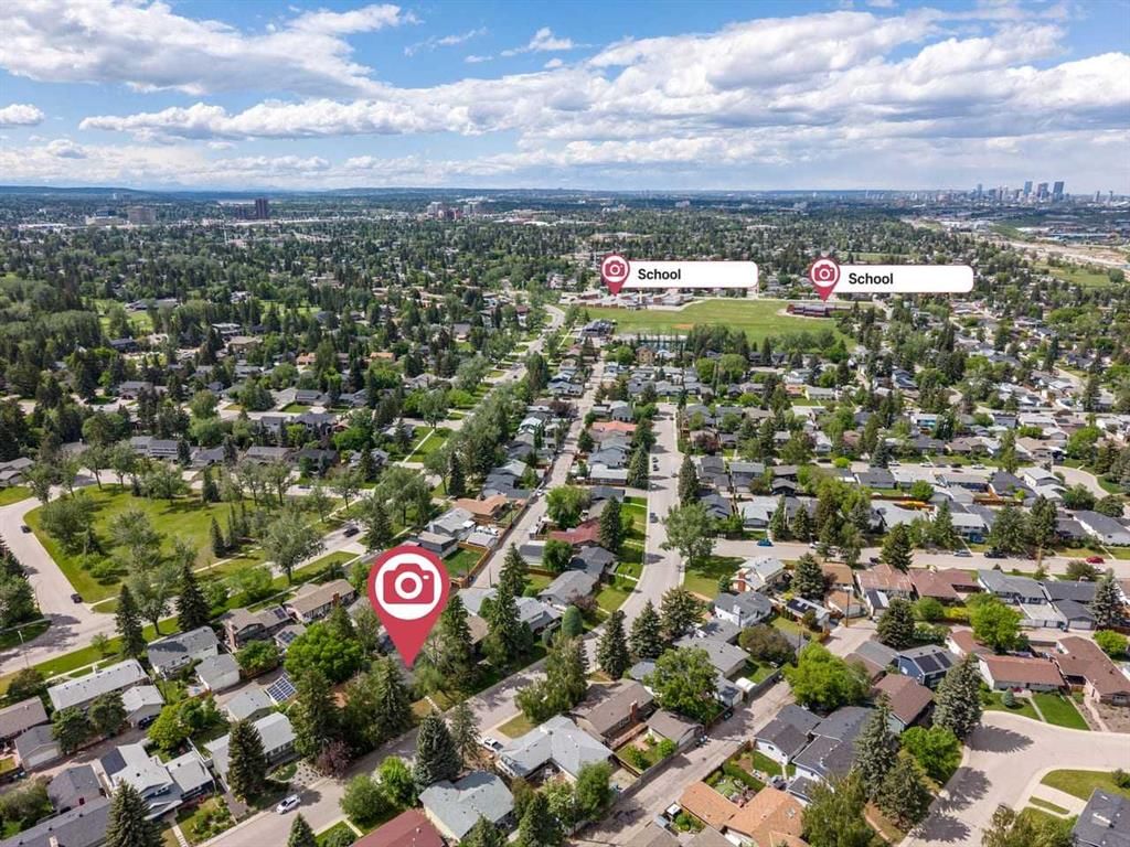 10731 Maplebend Drive SE, Calgary — photo 4 of 48