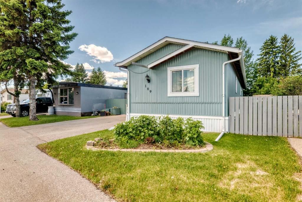 169, 6724 17 Avenue SE, Calgary — photo 3 of 48
