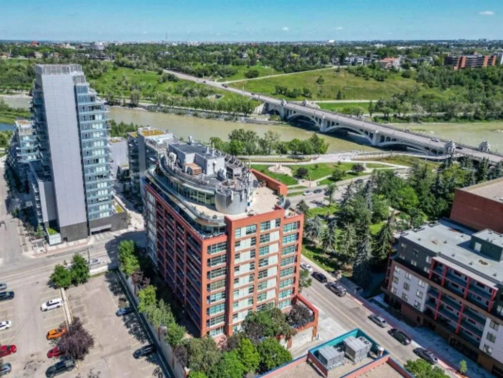 902, 205 Riverfront Avenue SW, Calgary — main listing photo