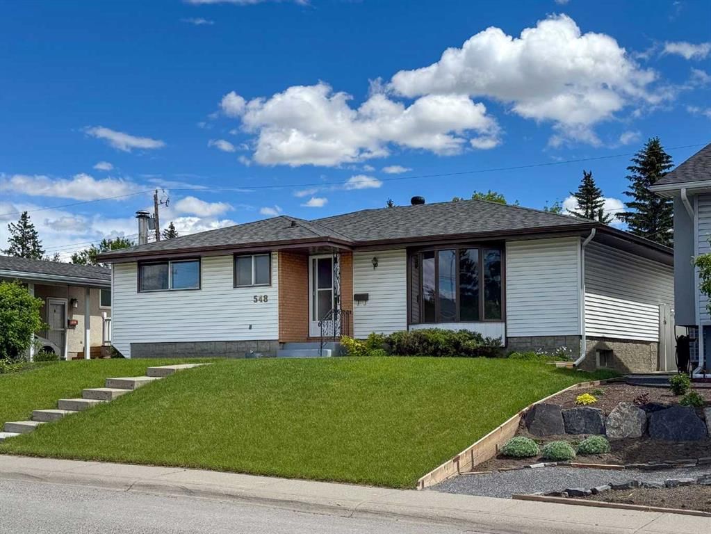 548 Mcintosh Road NE, Calgary — main listing photo