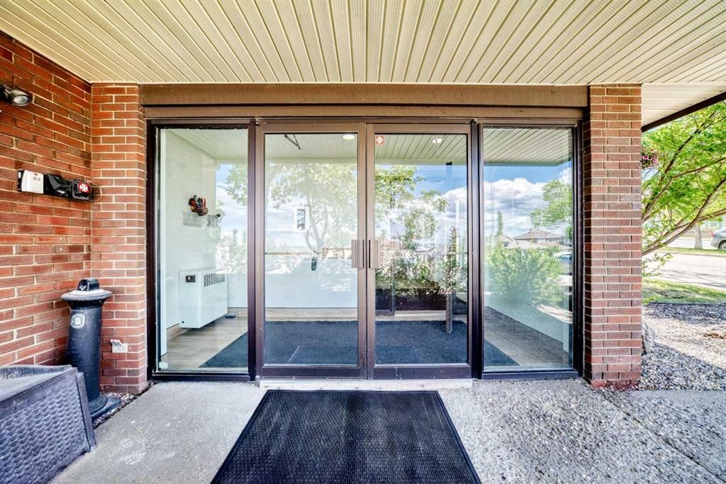 4206, 385 Patterson Hill SW, Calgary — photo 2 of 28