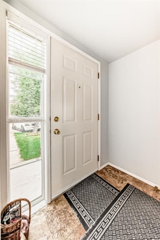307 Mt Lorette Place SE, Calgary — photo 3 of 44