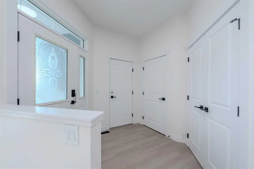 93 Coral Reef Crescent NE, Calgary — photo 4 of 48