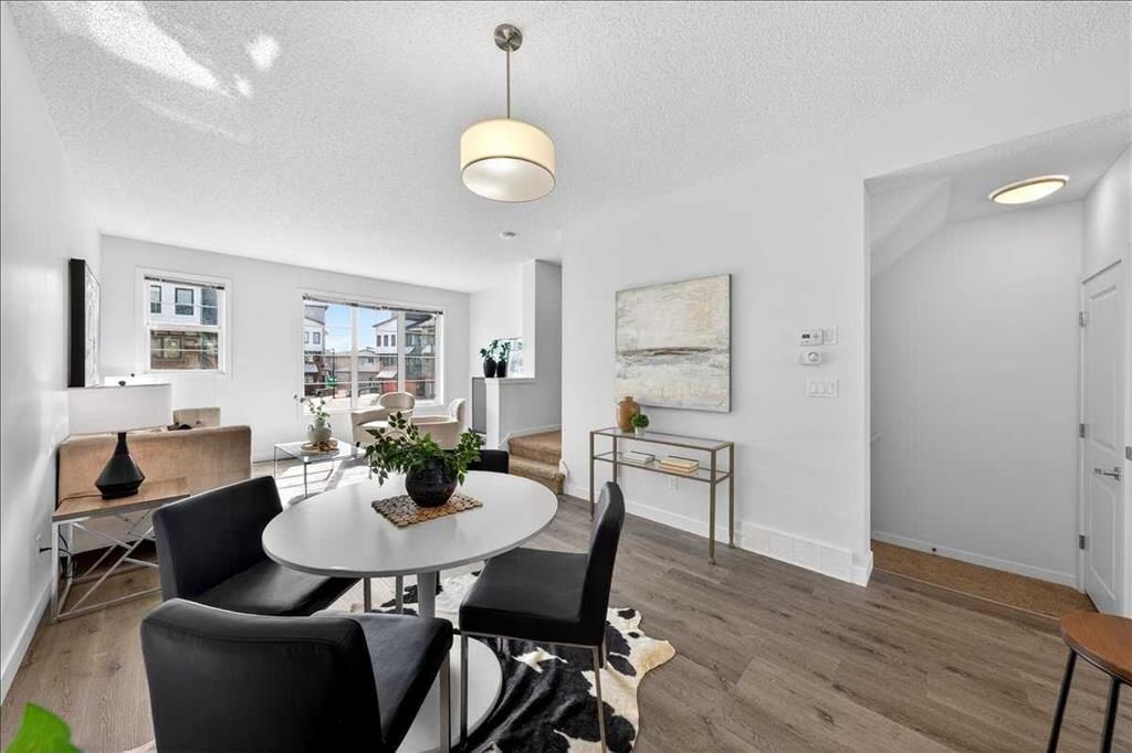 4 Walden Walk SE, Calgary — photo 3 of 39