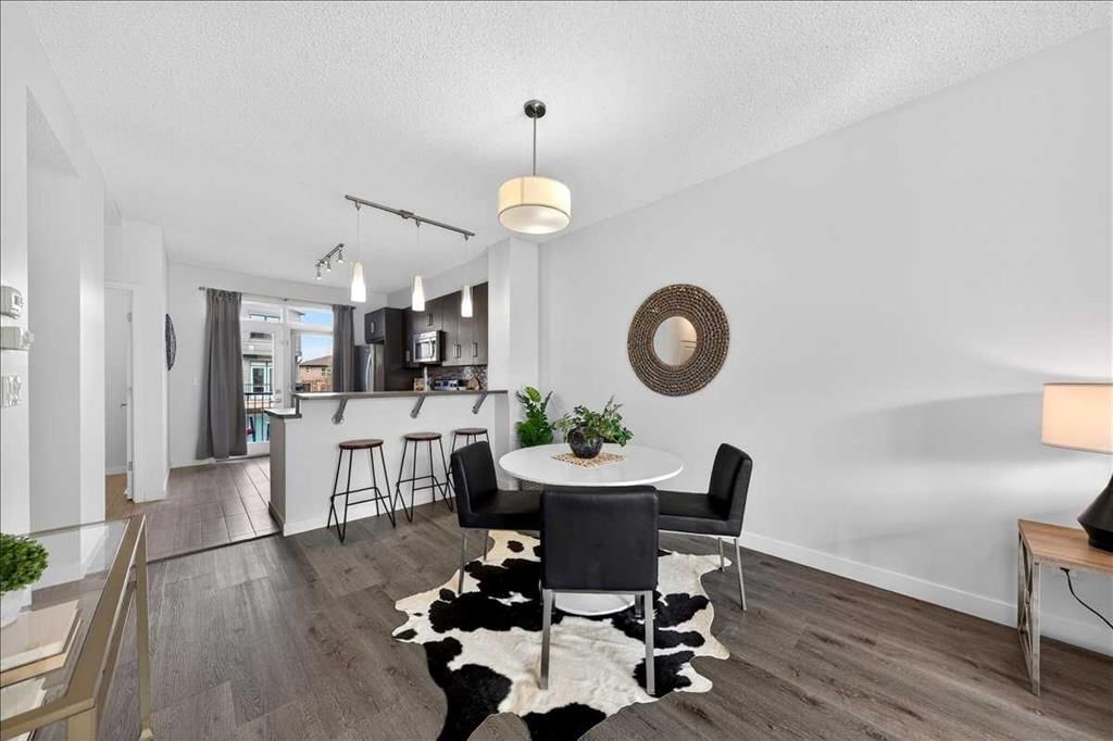 4 Walden Walk SE, Calgary — photo 5 of 39