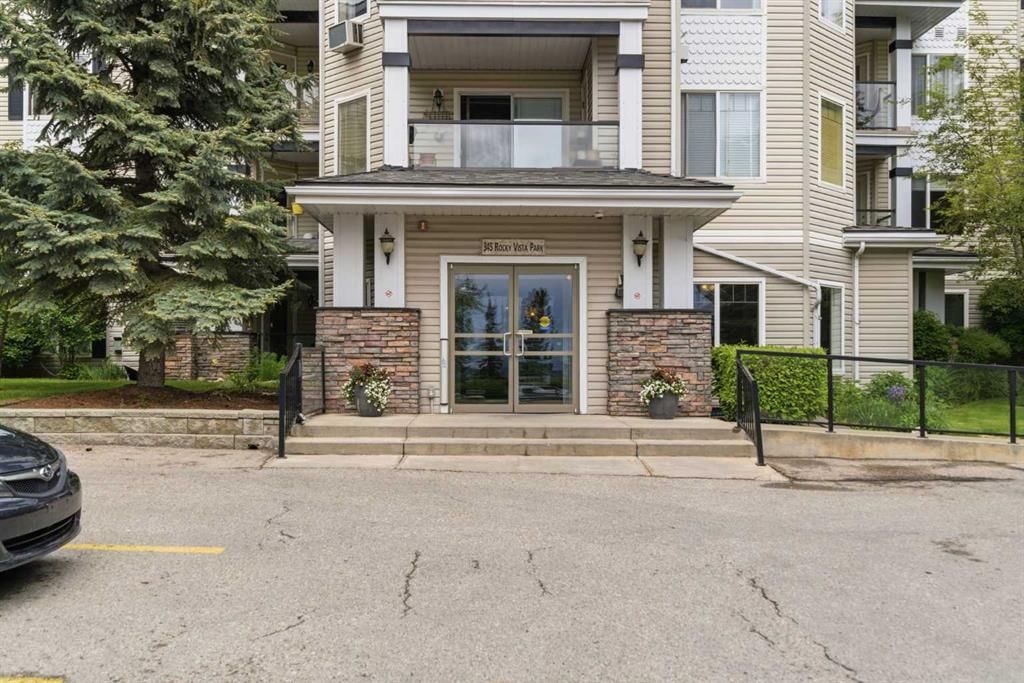 205, 345 Rocky Vista Park NW, Calgary — photo 5 of 40