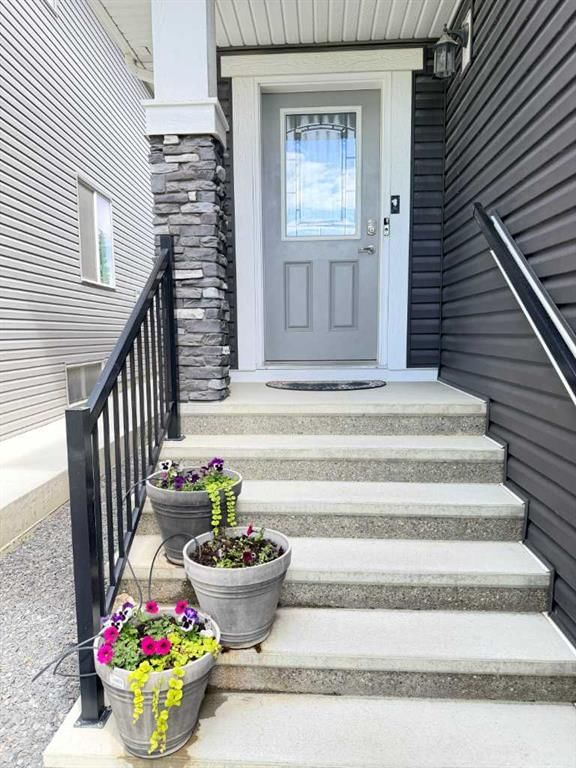252 Nolancliff Crescent NW, Calgary — photo 3 of 49