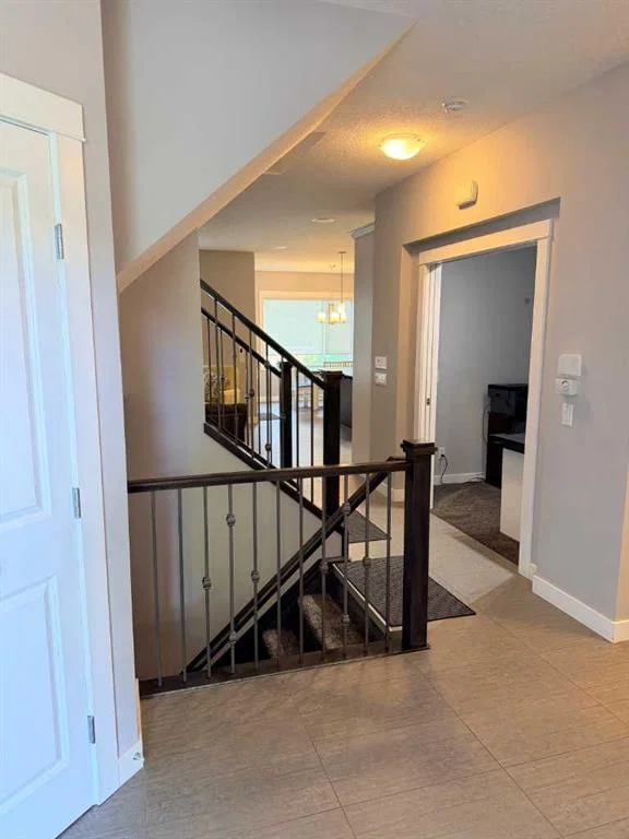 252 Nolancliff Crescent NW, Calgary — photo 5 of 49