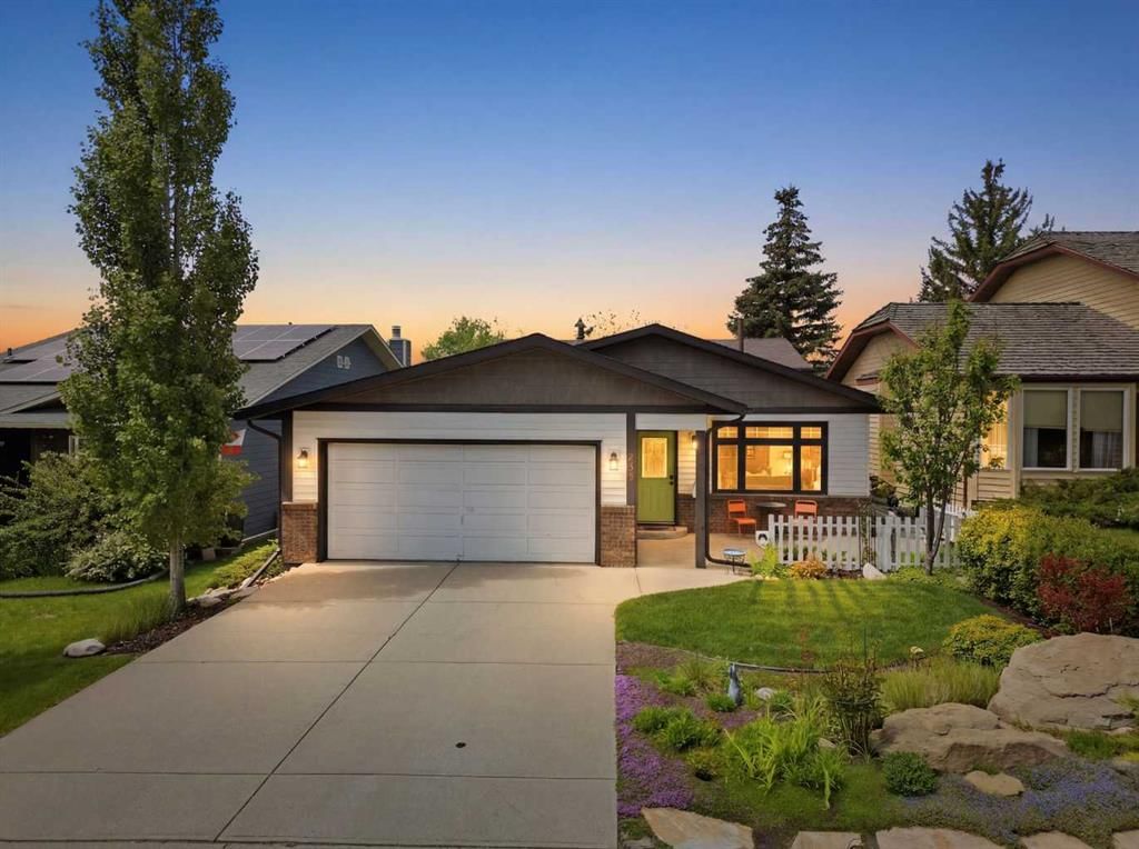 232 Hawkcliff Way NW, Calgary — main listing photo