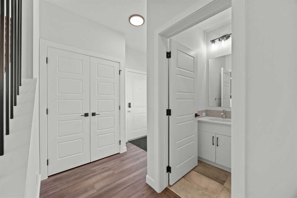 215 Sora Terrace SE, Calgary — photo 4 of 50