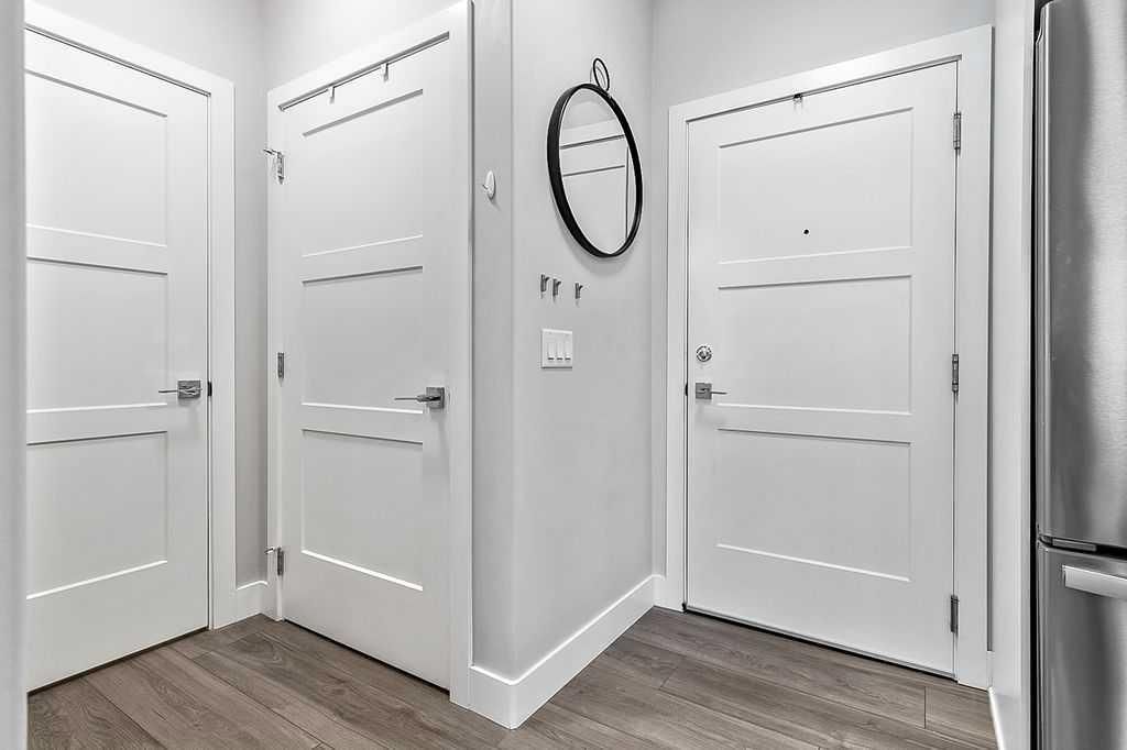 302, 8355 19 Avenue SW, Calgary — photo 4 of 22