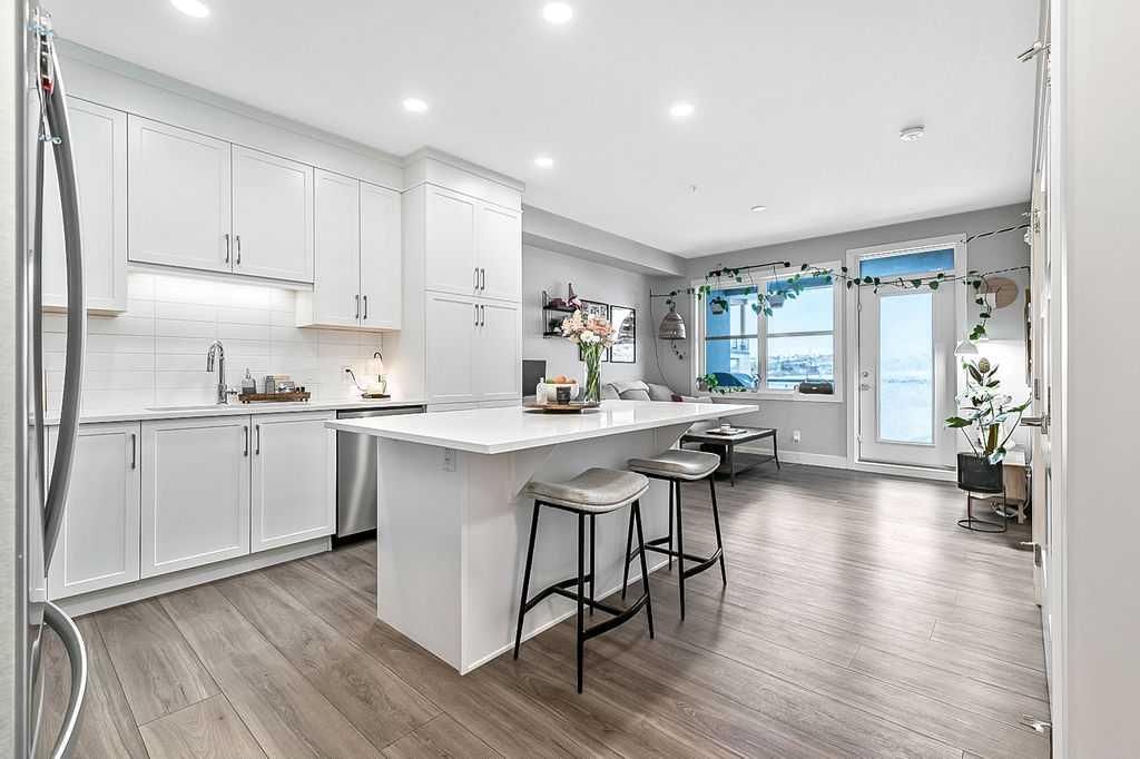 302, 8355 19 Avenue SW, Calgary — photo 5 of 22
