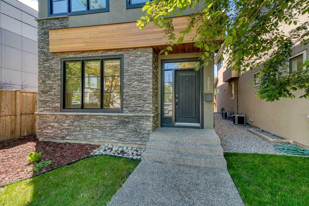 2013 1 Avenue NW, Calgary — photo 2 of 48