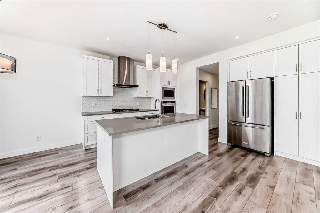 53 Spring Creek Common SW, Calgary — photo 5 of 49