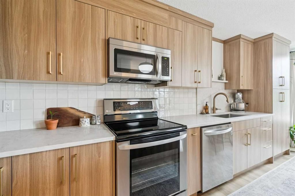 502, 1328 13 Avenue SW, Calgary — photo 5 of 37