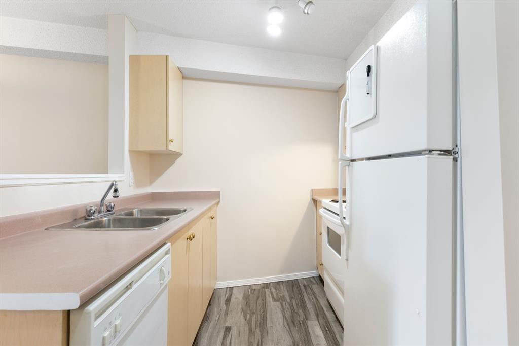 3111, 1620 70 Street SE, Calgary — photo 5 of 18