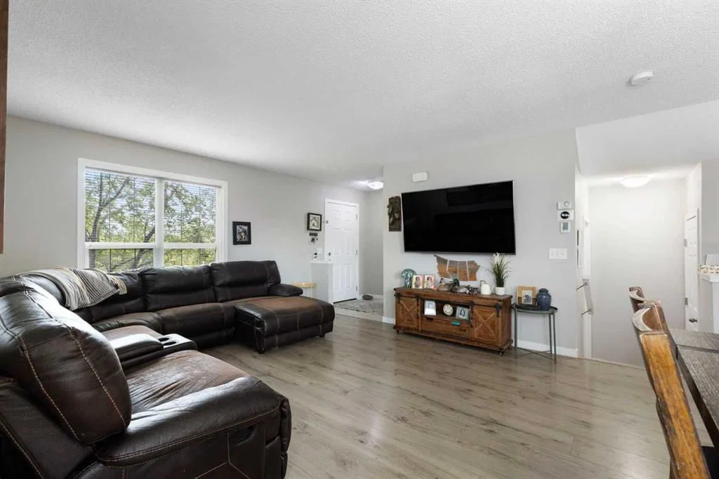 362 Legacy Village Way SE, Calgary — photo 3 of 42