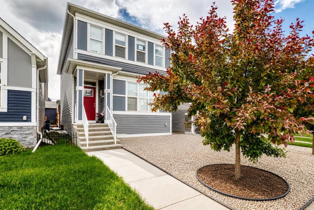 571 Seton Circle SE, Calgary — photo 3 of 50