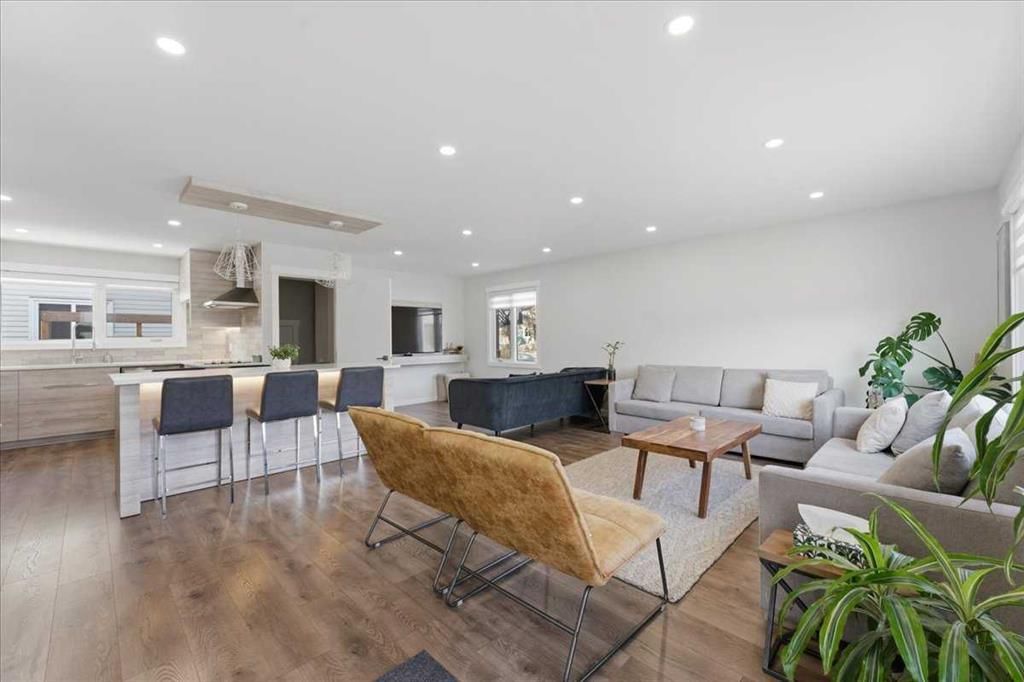 6603 Malvern Road NE, Calgary — photo 3 of 49