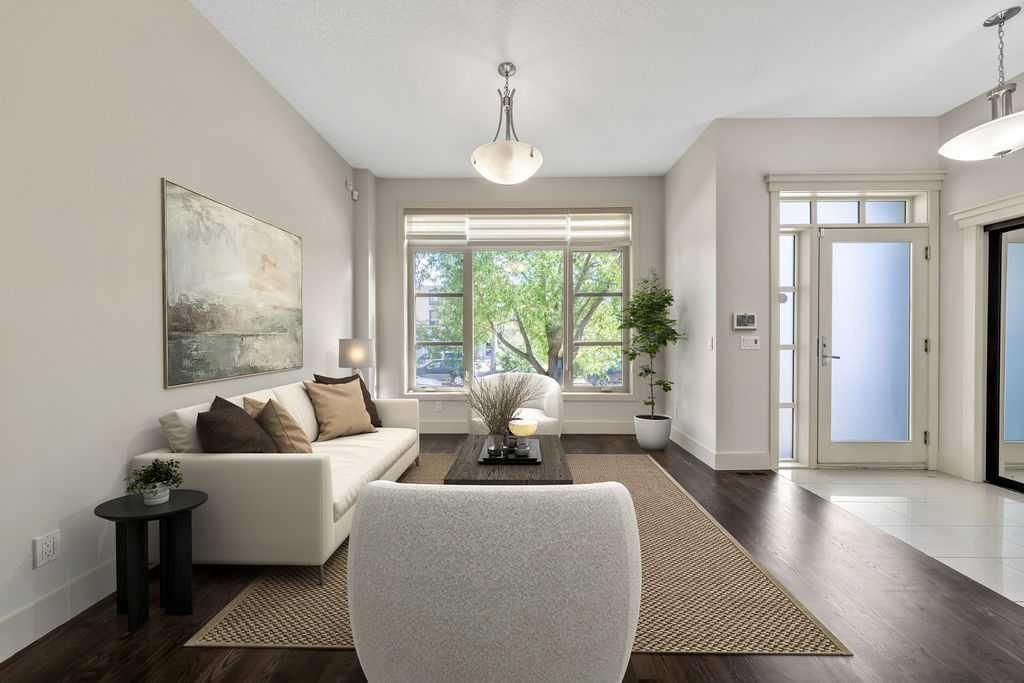 1136 17 Avenue NW, Calgary — photo 5 of 46