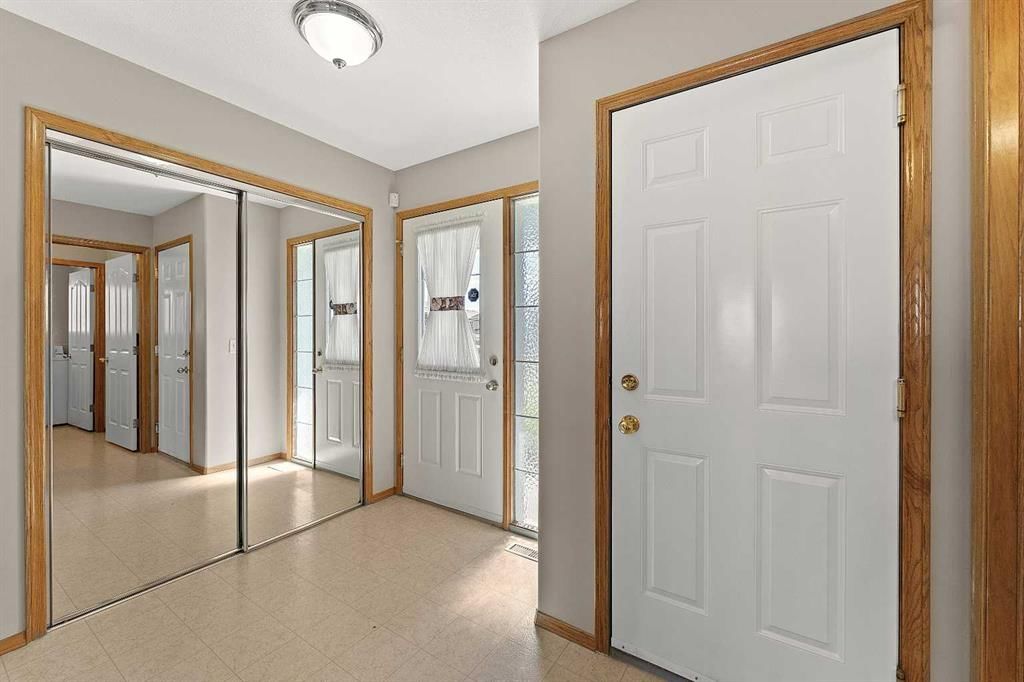 126 Saddleridge Close NE, Calgary — photo 4 of 48