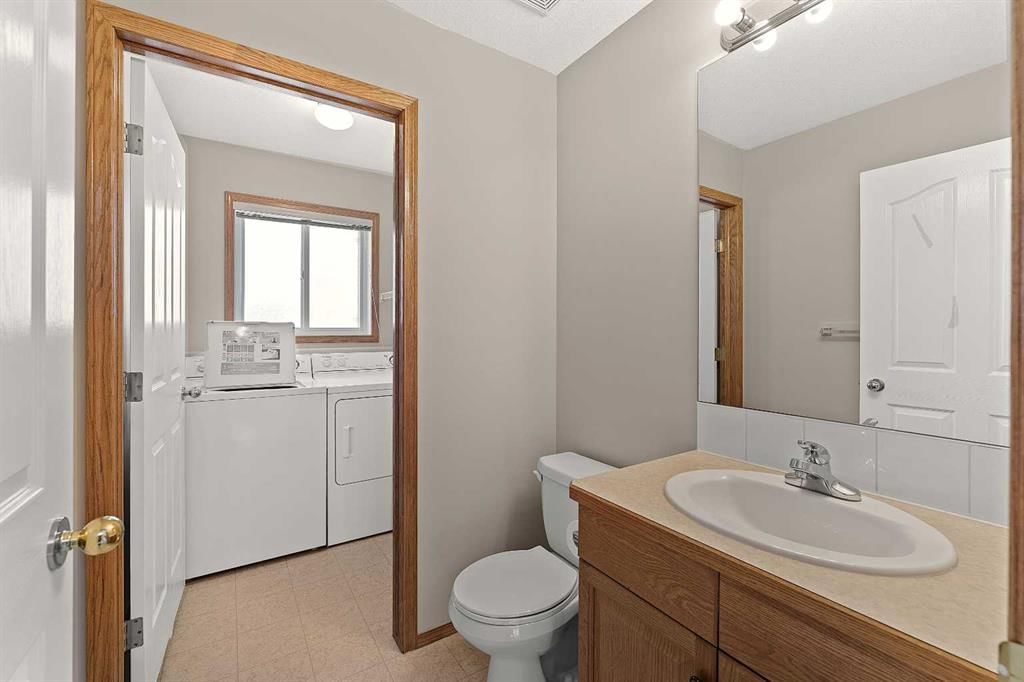 126 Saddleridge Close NE, Calgary — photo 5 of 48