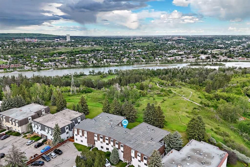 201, 516 Cedar Crescent SW, Calgary — photo 3 of 35