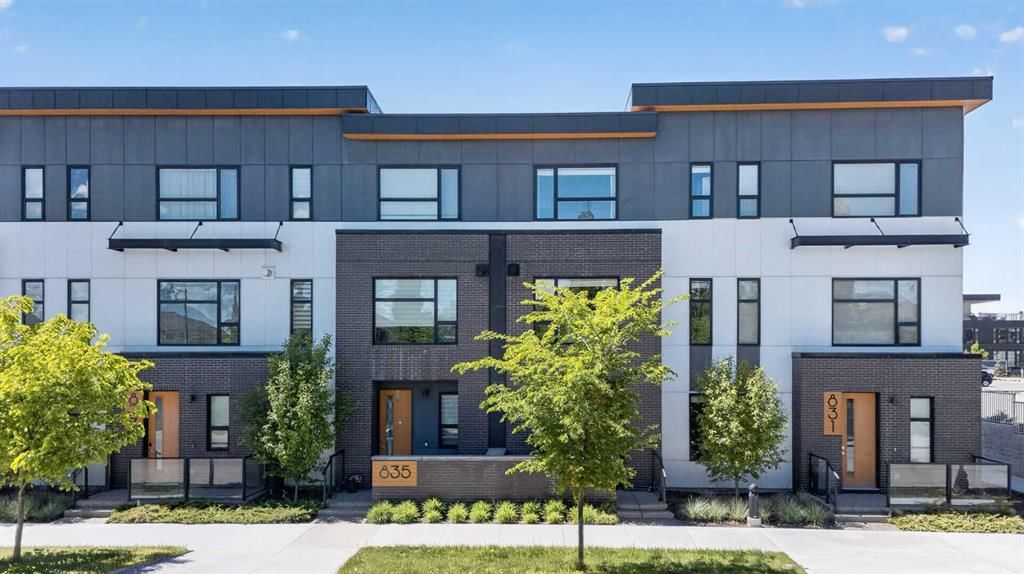833 77 Street SW, Calgary — main listing photo