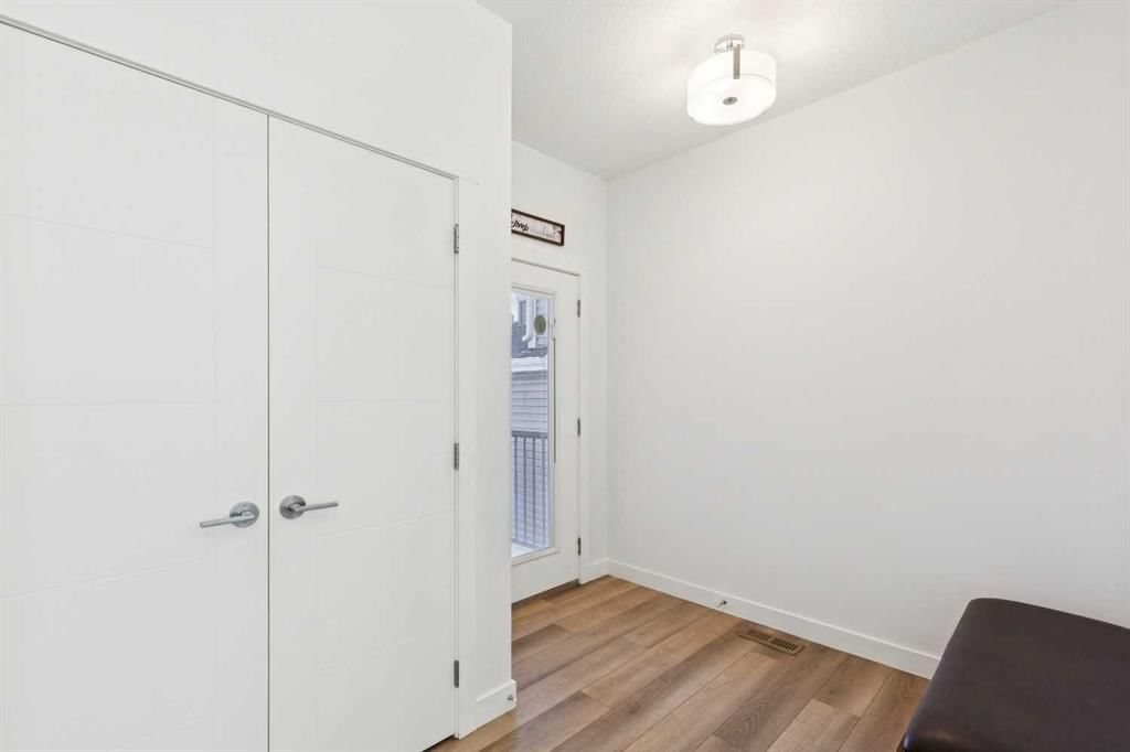 104 Howse Terrace, Calgary — photo 2 of 38