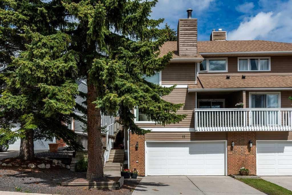 11 Stradwick Place SW, Calgary — main listing photo