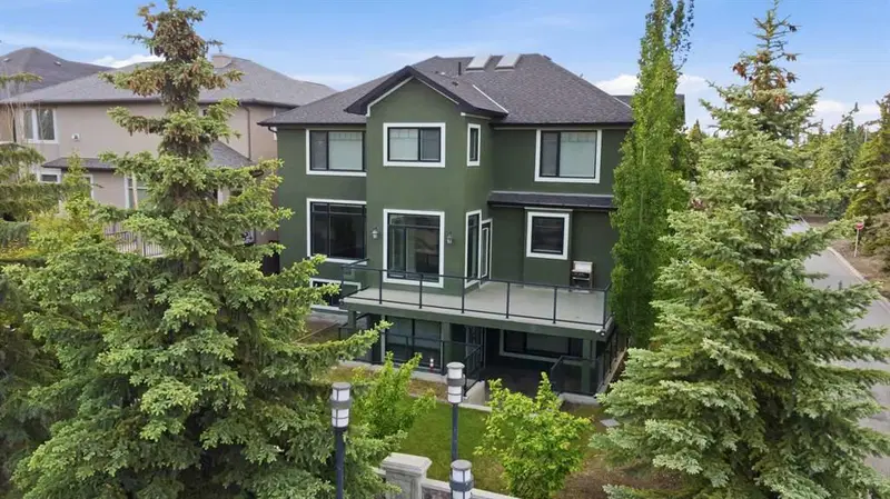 5 Aspen Meadows Park SW, Calgary — photo 2 of 46