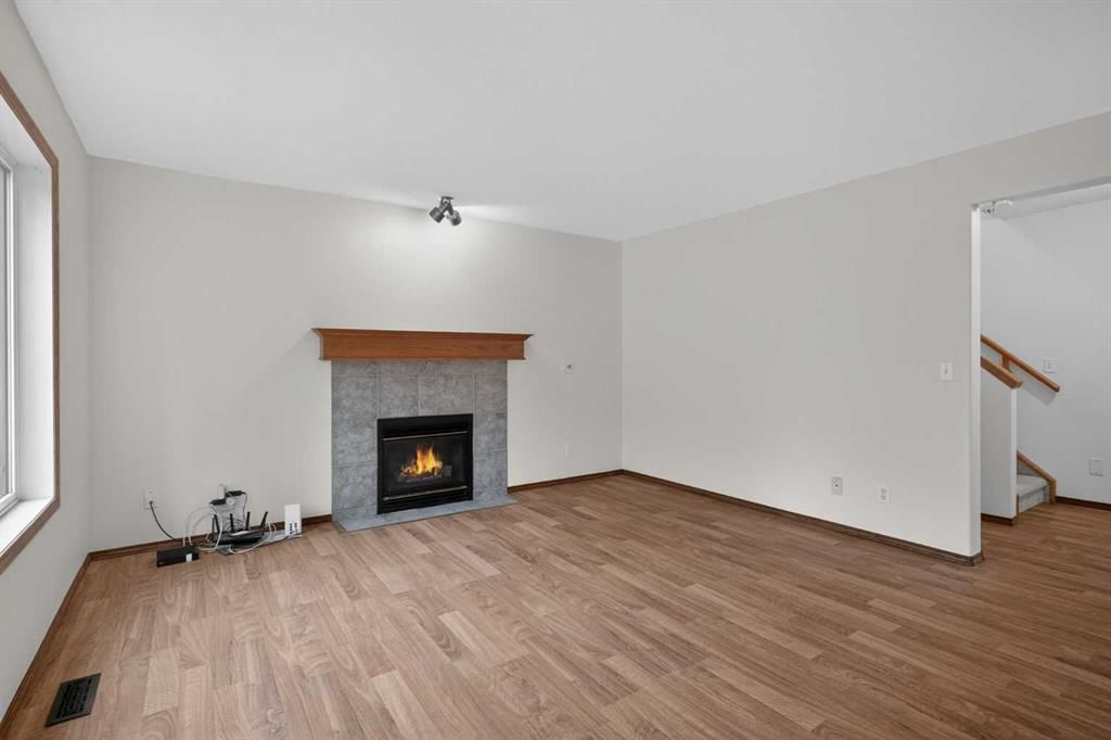 161 Tuscarora Close NW, Calgary — photo 3 of 48