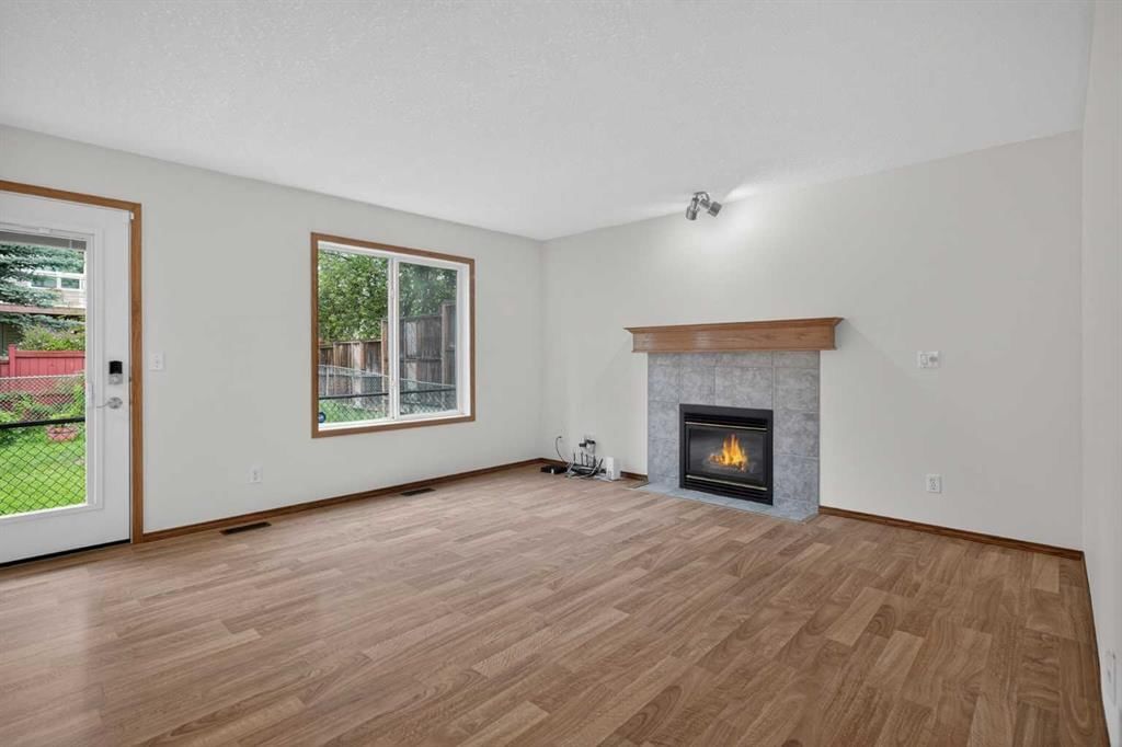161 Tuscarora Close NW, Calgary — photo 4 of 48