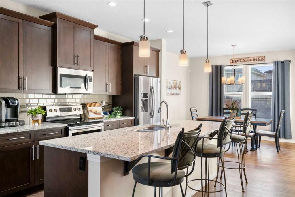 81 Legacy Glen Green SE, Calgary — photo 5 of 46